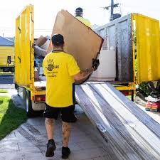 Best Commercial Junk Removal  in Oelwein, IA